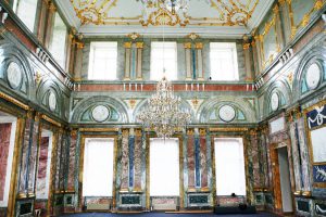 CUNG ĐIỆN ĐÁ CẨM THẠCH – SAINT-PETERSBURG