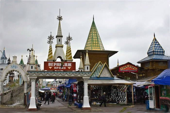 Tour Du lịch Nga ST.Petersburg – Moscow Tháng 10